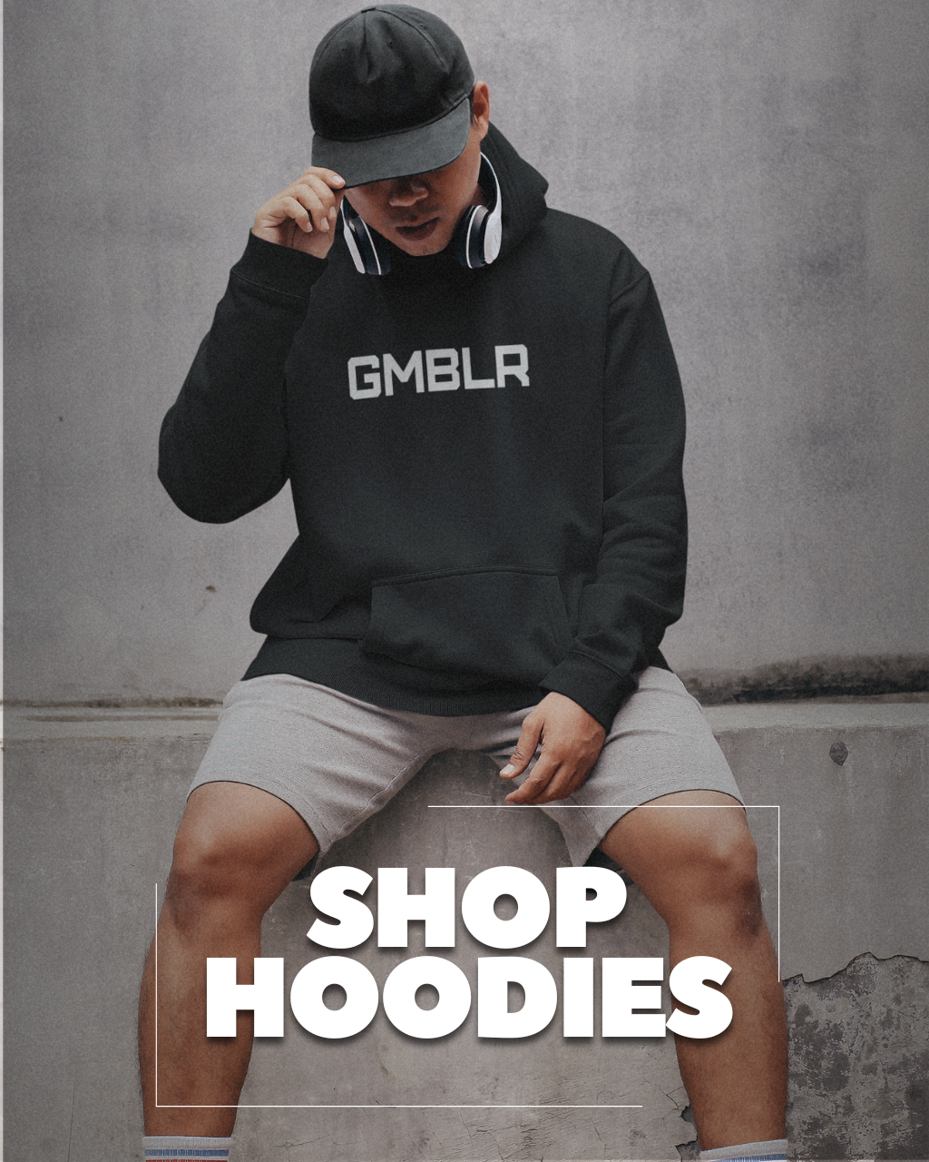 Hoodies & Sweatshirts